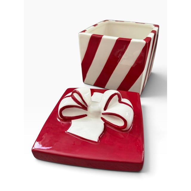 Traditional Vintage Savino Designs Red & White Gift Box Cookie Jar, Earthenware For Sale - Image 3 of 5