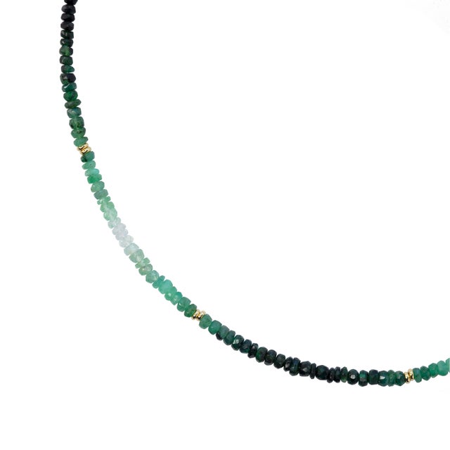 2020s Emerald Ombre Gold Station Necklace For Sale - Image 5 of 9