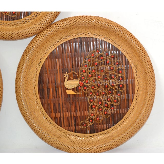 1970s Nesting Decorative Handcrafted Cane & Rattan Beaded Wall Plates Peacock Motif- Set of 3 For Sale - Image 10 of 13