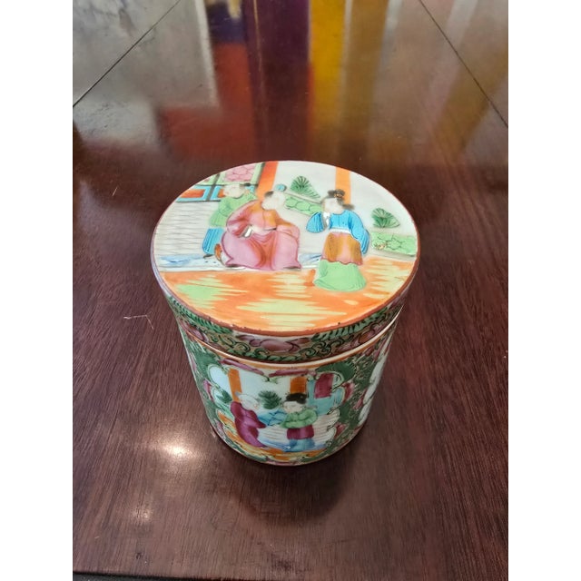 Green Mid 19th Century Antique Chinese Porcelain Mandarin Box Tea Caddy For Sale - Image 8 of 11