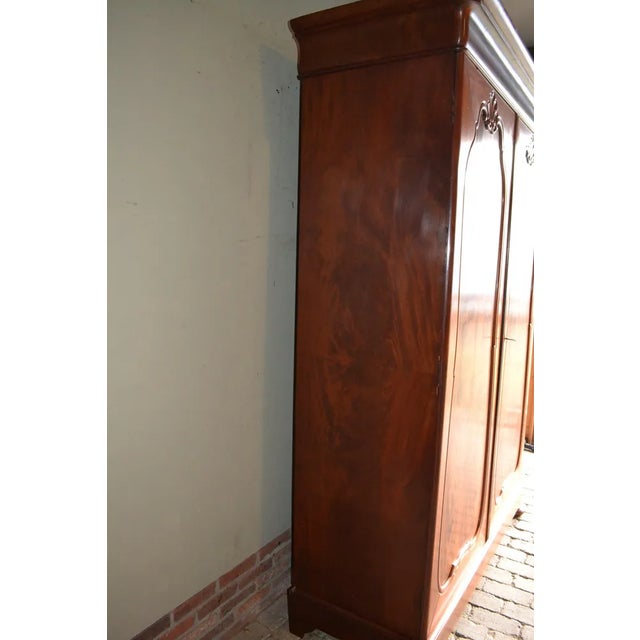 Early 19th Century Antique Biedermeier Cabinet in Mahogany For Sale - Image 5 of 10