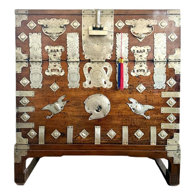 Mid 19th Century Korean Wedding Bandaji Chest Joseon Dynasty Original Invoice For Sale