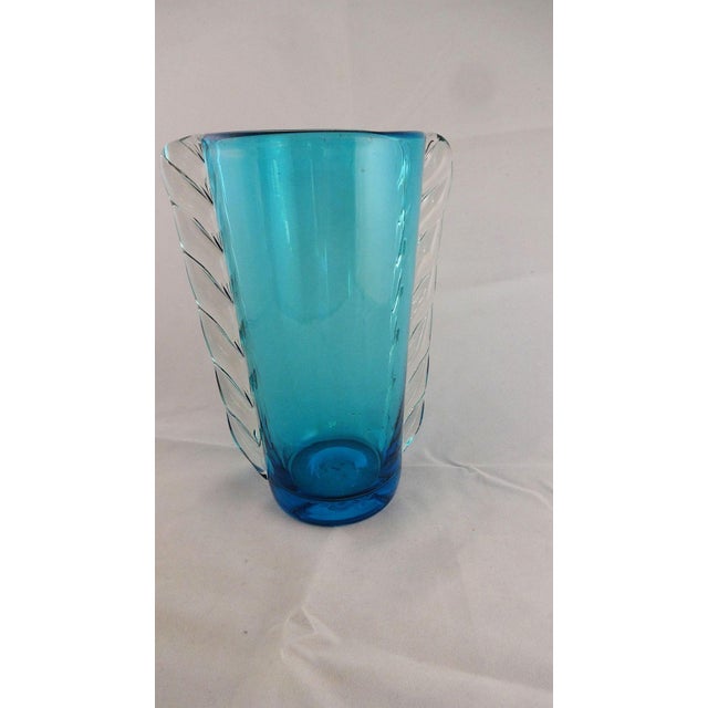 Blenko Vintage Blenko Non-Crackle Turquoise Winged Vase For Sale - Image 4 of 7