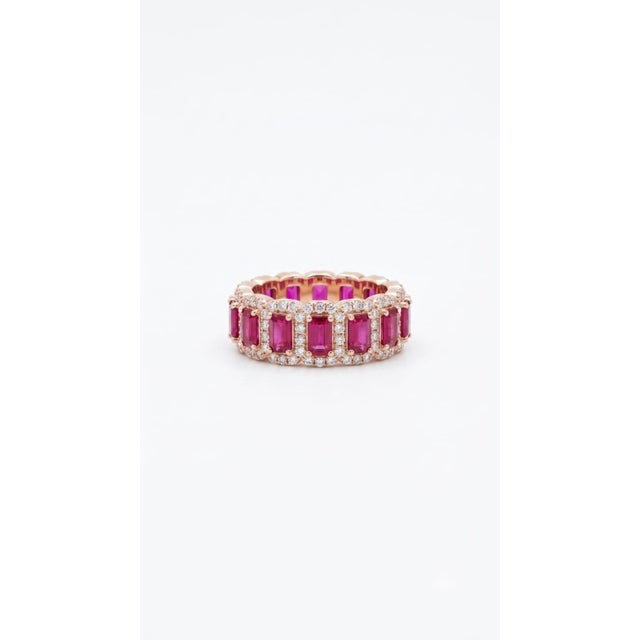 Natural 18k Gold Ruby Halo Ring With 0.47ct Diamonds For Sale - Image 4 of 8