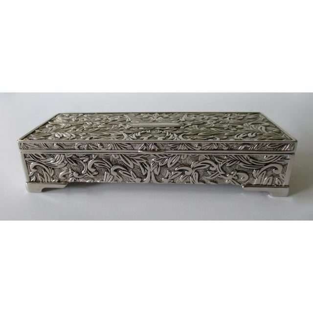 C. 1970s Era Victorian-Style Silver Plate Lidded & Interior Lined Jewelry Box For Sale - Image 4 of 12