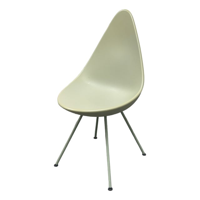 Arne Jacobsen for Fritz Hansen Drop Side Chair, Model 3110 For Sale