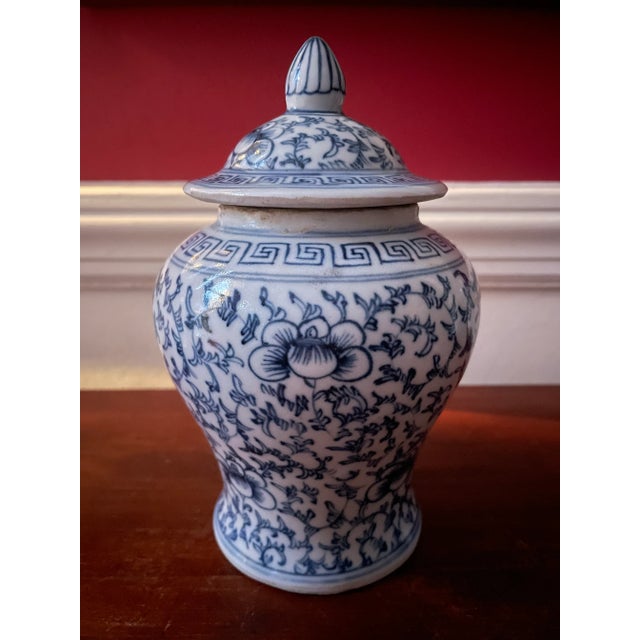 Petite Blue and White Chinese Porcelain Temple Ginger Jar For Sale - Image 11 of 11