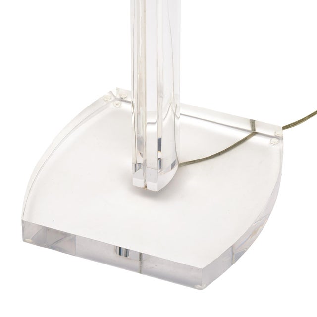 Transparent Vintage French Lucite Floor Lamp, Modern Style 1980s For Sale - Image 8 of 9