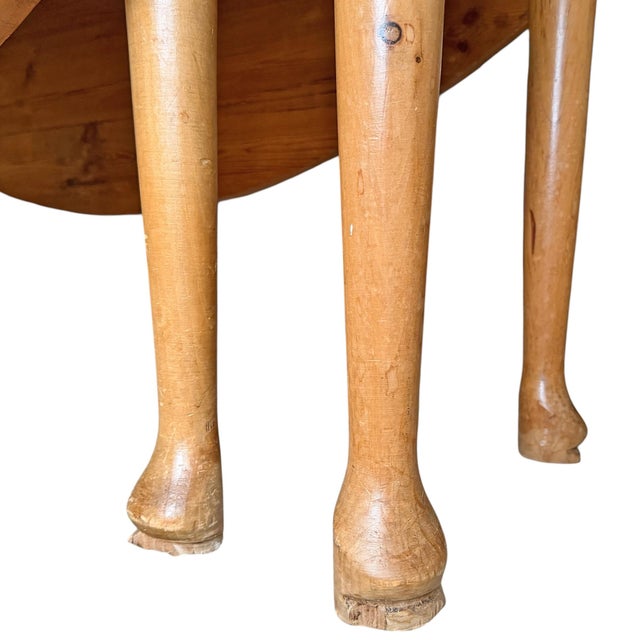 20th Century English Scrub Pine Dropleaf Gateleg Dining Table For Sale - Image 18 of 18