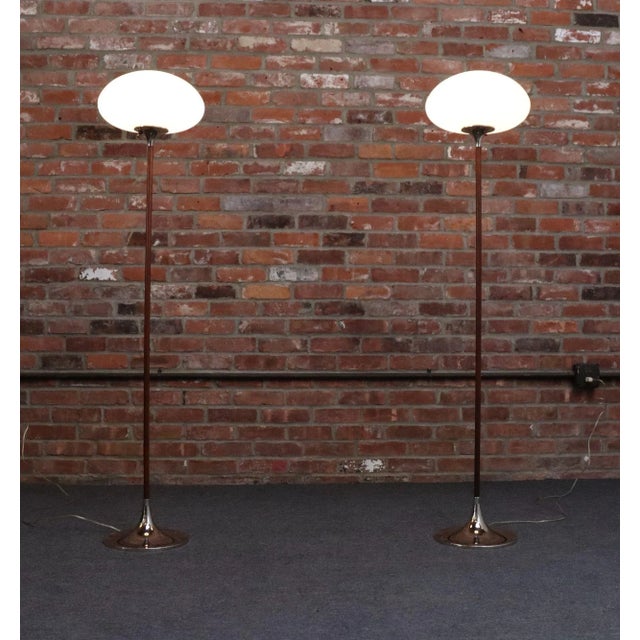 Mid-Century Modern Pair of Chrome Laurel Floor Lamps With Frosted Mushroom Shades and Walnut Stems For Sale - Image 3 of 18