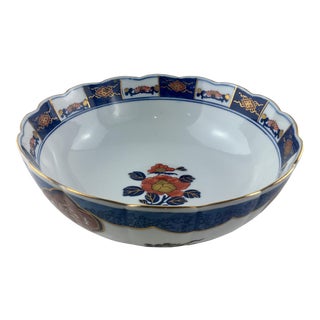 Japanese Imari Porcelain Serving Bowl For Sale