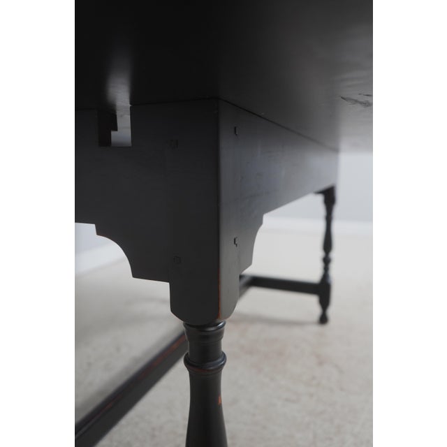 Eldred Wheeler Attributed Benchmade Tiger Maple Dining Tavern Table For Sale - Image 10 of 18