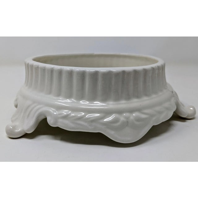 Italian Regency Borbone Handmade Rose Covered Ceramic Decorative Box For Sale - Image 11 of 13