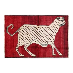Fine Hand Knotted Cheetah Design Persian Shiraz