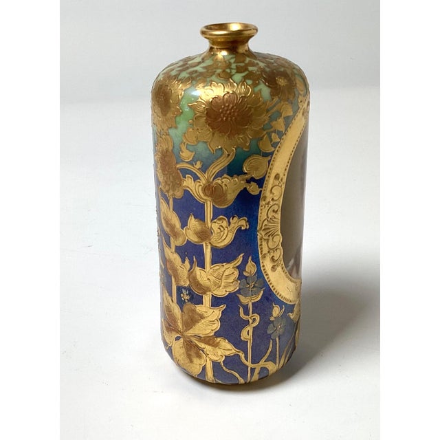1900 - 1909 Exquisite Royal Vienna Cabinet Vase of Queen Louise, Circa 1900 For Sale - Image 5 of 9