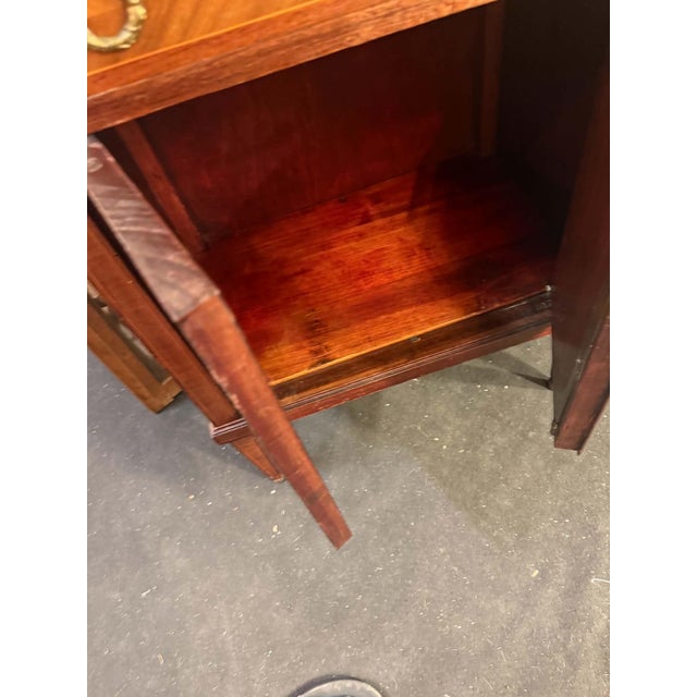 Louis XVI Marquetry Display Cabinet For Sale - Image 5 of 14