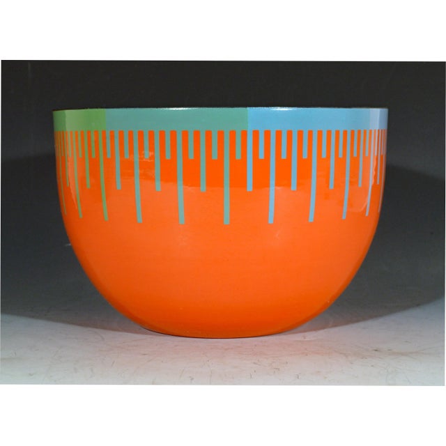 Mid-Century Modern Richard Anuszkiewicz Op Art Enamel Bowl, Made for the Hirshhorn Museum and Sculpture Garden American, 1976 For Sale - Image 3 of 8