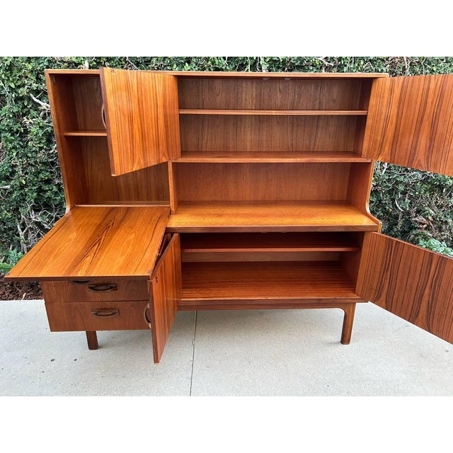 1960s Mid Century Teak Sideboard/Buffet Liquor Bar/Hutch G-Plan For Sale - Image 13 of 13