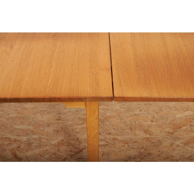 Oak Table with Two Drop-Leaf Extension Leaves For Sale - Image 6 of 15