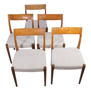Kontiki Chairs in Walnut and Wool and Cotton Upholstery by Yngve Ekström for Troeds, Sweden, 1950s, Set of 5 For Sale