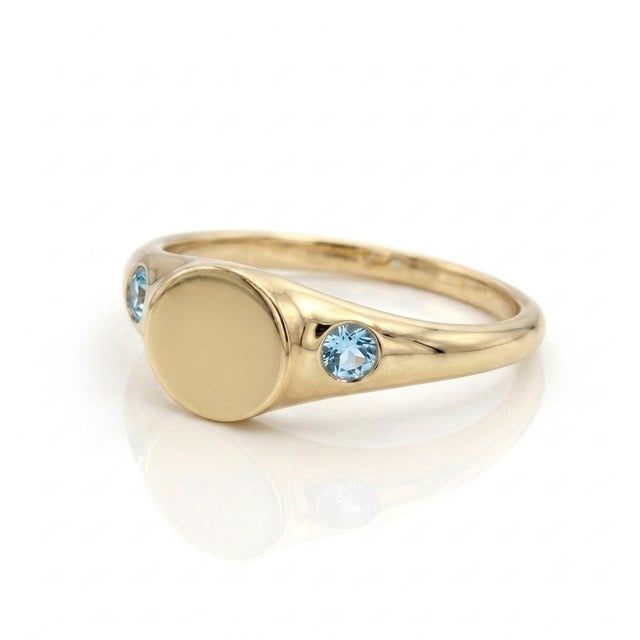 Contemporary Dainty Gold Swiss Blue Topaz Ring | December Birthstone Ring | Unisex Signet Ring Us 7 For Sale - Image 3 of 3