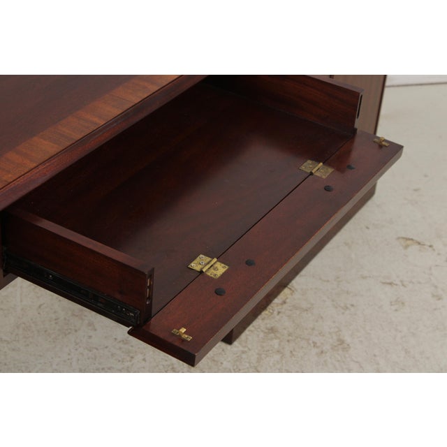 Henkel Harris Mahogany Banded Kneehole Credenza For Sale In Philadelphia - Image 6 of 18