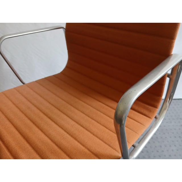 EA 108 Swivel Chairs by Charles & Ray Eames for ICF De Padova, 1960s, Set of 2 For Sale - Image 13 of 18