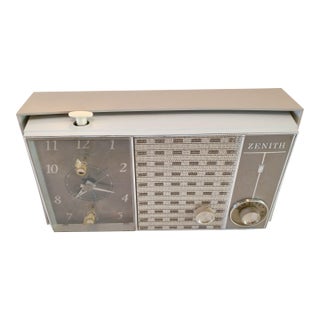 Vintage 1950's Zenith Tube Clock Radio 5n02 For Sale
