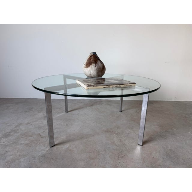 Mid-Century Modern 1970s Mid-Century Modern Knoll Barcelona-Style Chrome X-Base Round Glass Coffee Table For Sale - Image 3 of 12