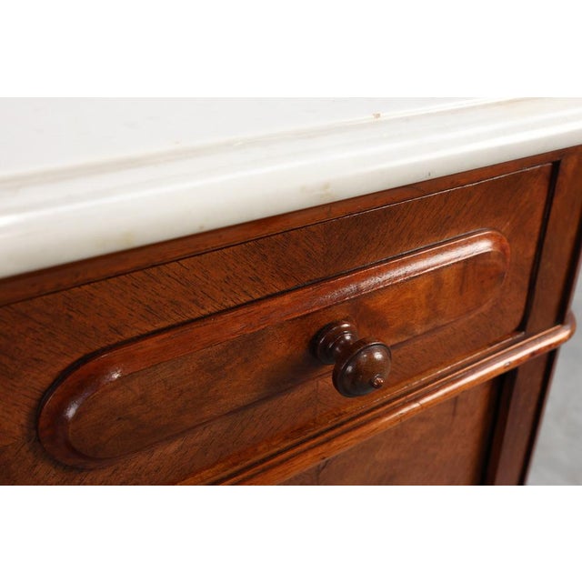 Louis XV Nightstands with Carrara Marble Tops, France, 1890s, Set of 2 For Sale - Image 9 of 18