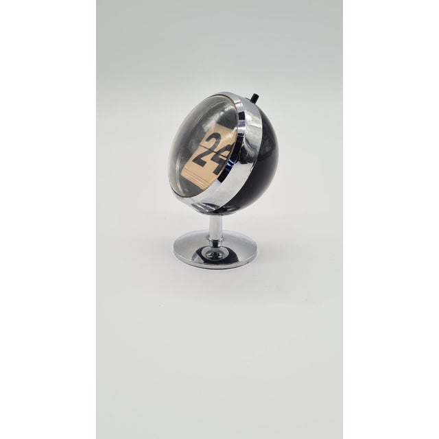 Space Age Flip Calendar in Black Plastic, 1970s For Sale - Image 3 of 9