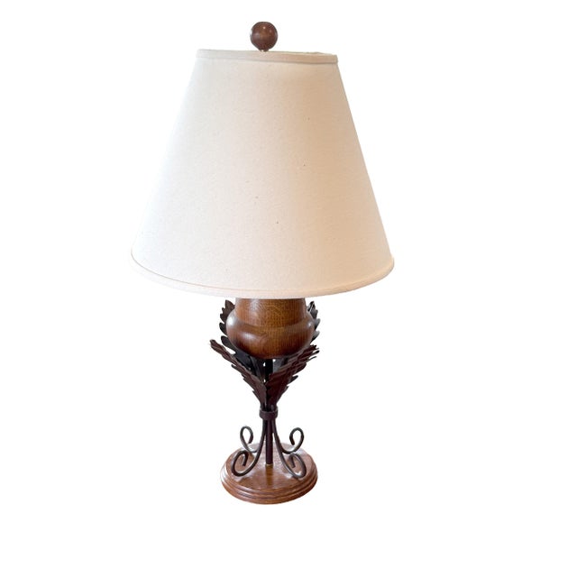 French Country Pair of Vintage 1990s Acorn Table Lamps With Wrought Iron Oak Leaves – Quality Wood & Metal For Sale - Image 3 of 14