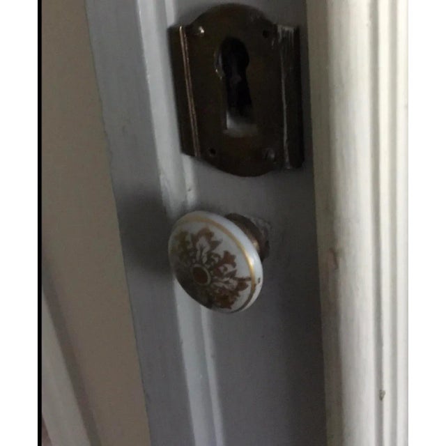 19th Century Mirrored Door With Medallion For Sale In Chicago - Image 6 of 7