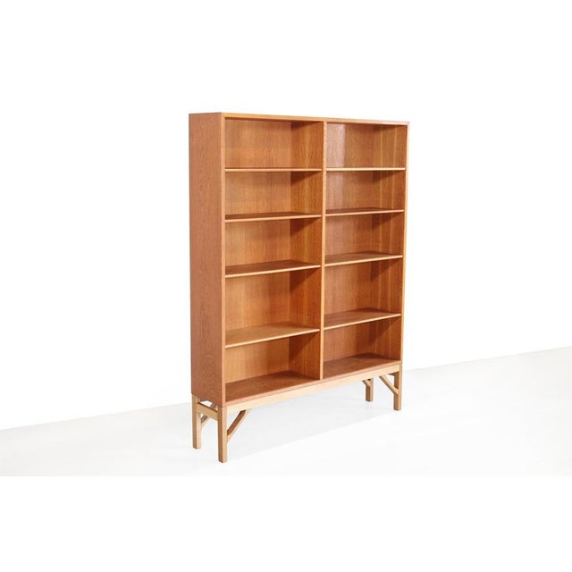 Mid-Century Modern Kina Bookcase in Oak by Børge Mogensen for FDB Møbler, 1950s For Sale - Image 3 of 7