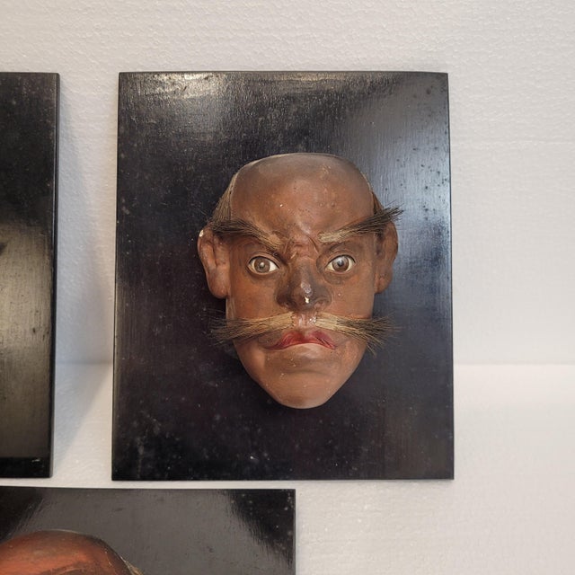 Glass Meiji Noh Mask Set in Papier-Mâché and Ebonized Wood, Japan, Set of 5 For Sale - Image 7 of 18