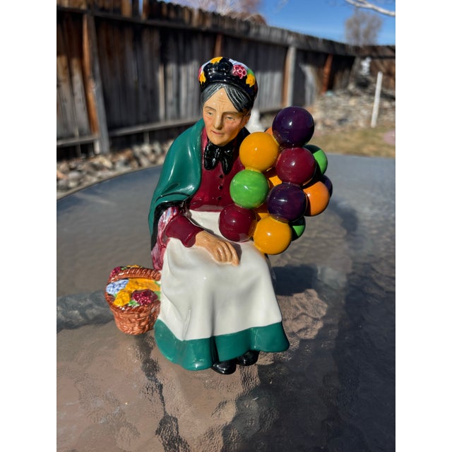 1930s Royal Doulton Balloon Seller Figurine 1929-1998 For Sale - Image 5 of 6
