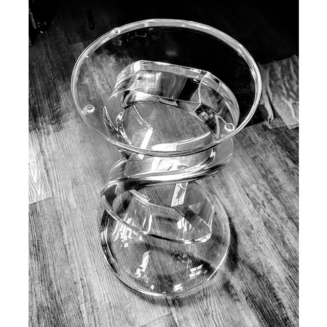 Art Deco 1980s Shlomi Haziza Signed Acrylic 'S' Pedestal Side Table For Sale - Image 3 of 8