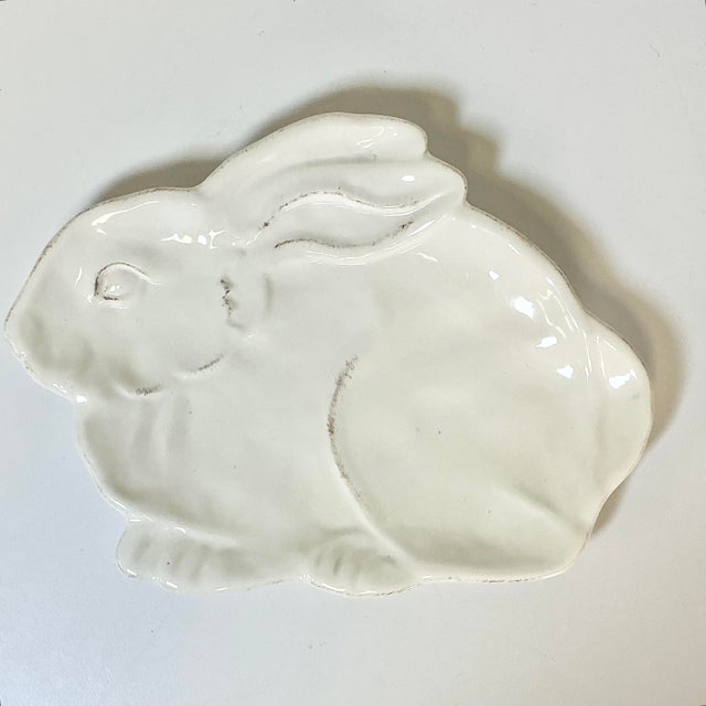 Late 20th Century Late 20th C. Hollywood Regency Boho Chic White Glazed Terra Cotta Ceramic Bunny Plate - Easter For Sale - Image 5 of 6