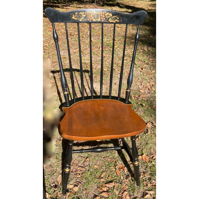 1970s Set 4 Hitchcock Fantop Windsor Dining Chairs Signed Grape Stencil Maple Seats Farmhouse For Sale - Image 5 of 7