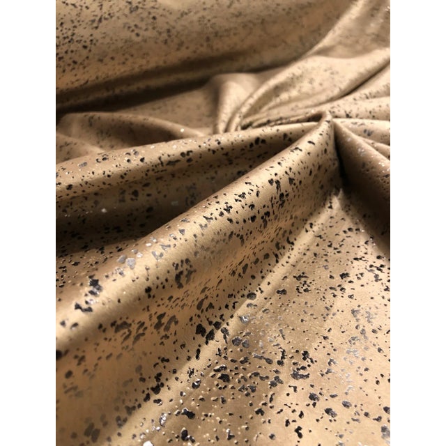 2020s Caracole Burnout Fleck Silver Fawn Taupe Multipurpose Fabric - 40.5 Yards For Sale - Image 5 of 6