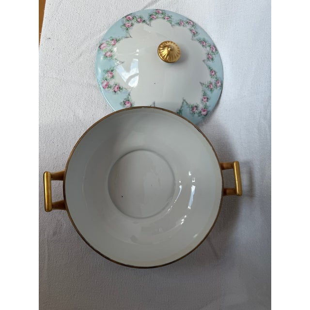 Ceramic 1950s Gold Leaf Petite Floral Casserole Dish With Lid For Sale - Image 7 of 7