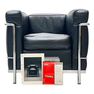 LC2 Armchair by Le Corbusier for Cassina, 1974 For Sale