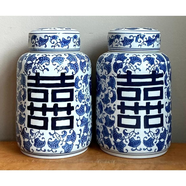 Vintage Asian Double Happiness Lidded Urns - A Pair For Sale In West Palm - Image 6 of 13