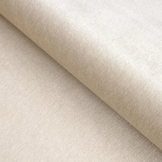Transitional Sample - Schumacher Sumptuous Silk Wool Velvet Fabric in Ivory For Sale - Image 3 of 3