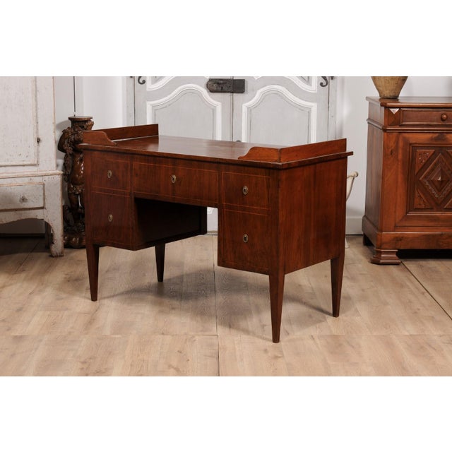 Italian 1820s Walnut and Mahogany Desk with Five Drawers, Pull-out and Banding For Sale - Image 11 of 12