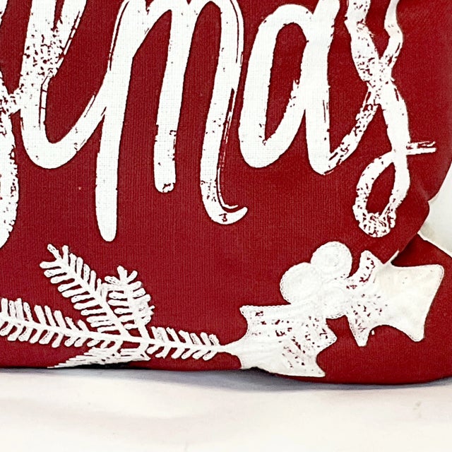 Textile 1990s Vintage Arts & Crafts Embroidered Merry Christmas Pillow. For Sale - Image 7 of 8