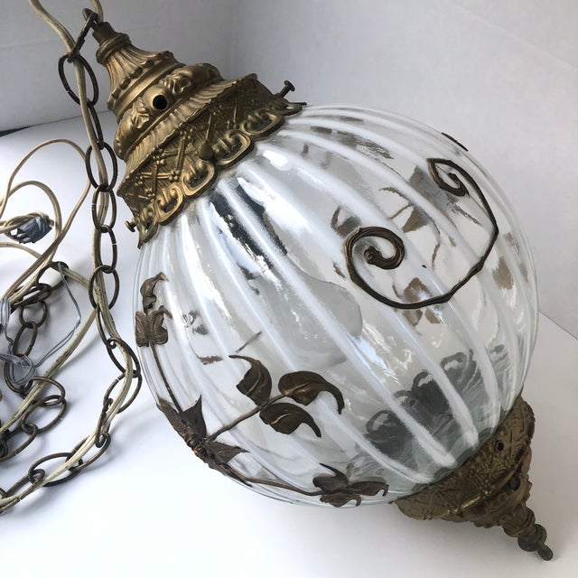 Mid 20th Century Hollywood Regency Round Opaque and Clear Swag Lamp Brass Flowers For Sale - Image 4 of 13