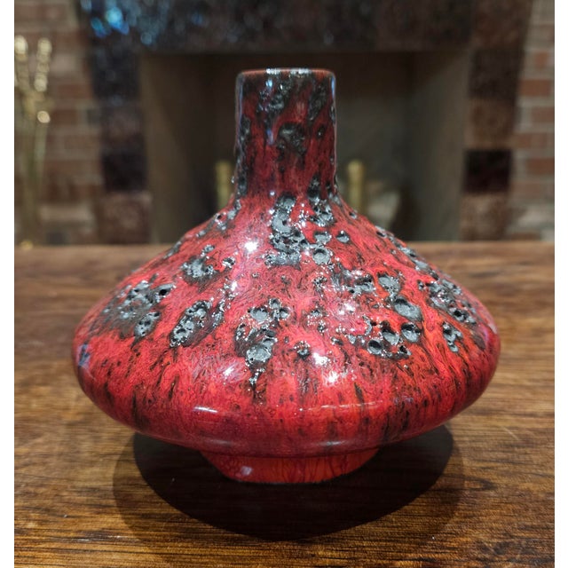 Mid-Century Modern UFO-Shaped Fat Lava Vase For Sale - Image 3 of 9