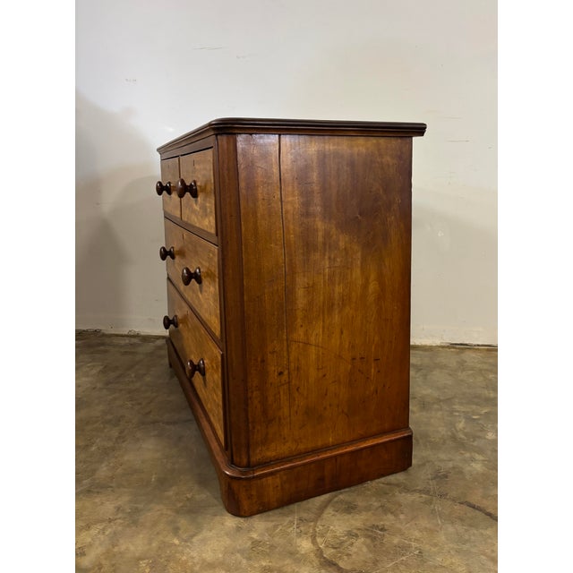 English 19th Century English Mahogany Chest of Drawers For Sale - Image 3 of 8