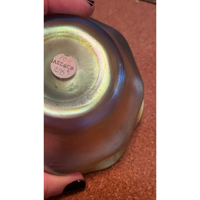 Gold Early 20th Century Louis Comfort Tiffany Gold Iridescent Favrille Ruffled Edge Finger Bowl and Under Plate For Sale - Image 8 of 12